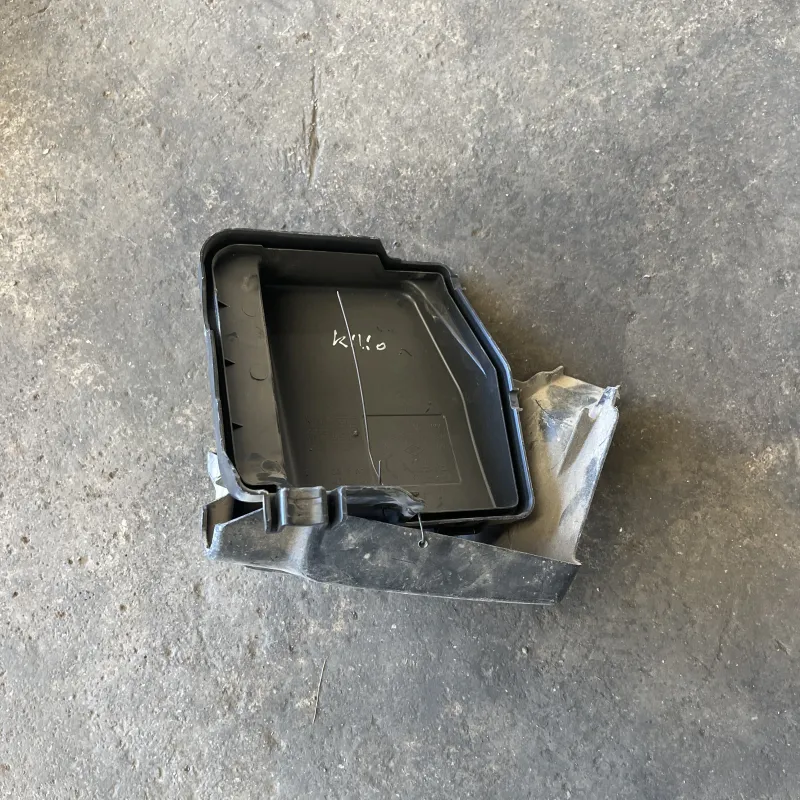 Clio sigorta üst kapağı